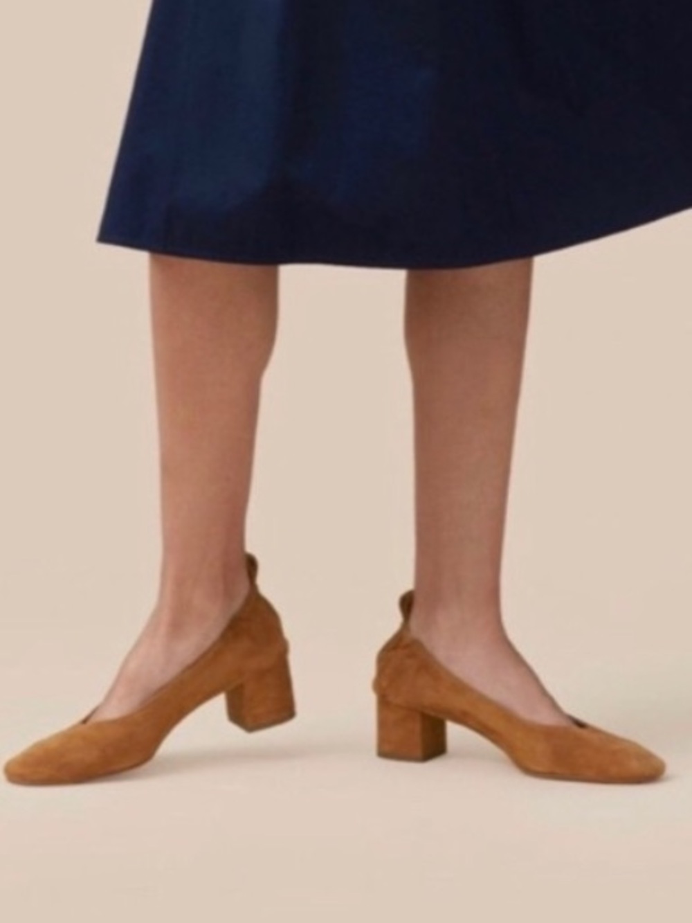 Everlane The Day Block Heel Cognac Suede Size 9 Classic Minimalist Workwear - Picture 3 of 9
